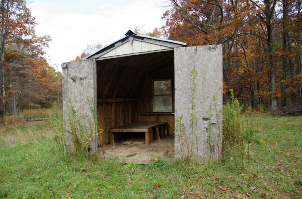original-hut-close-up